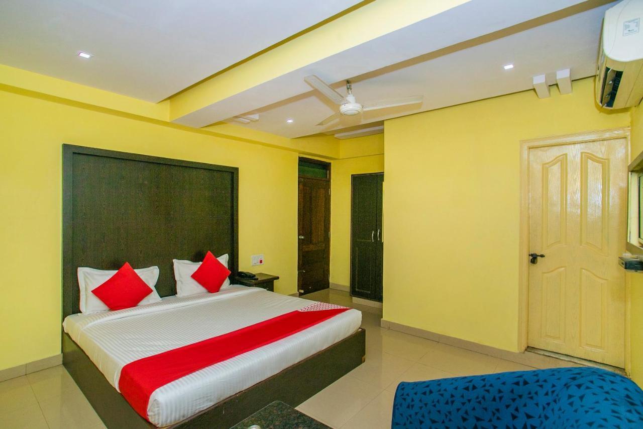 Oyo 25121 Bns Lodge Bangalore Exterior photo